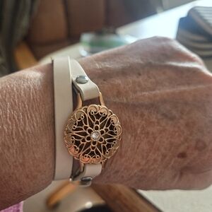 Origami Owl Gold and White Bracelet